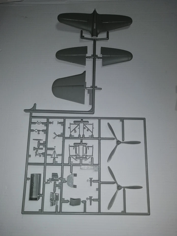 ITALERI 1/48 DOUGLAS P-70 A/S KIT MONTAGGIO NO.2724 2°SCELTA - Immagine 4 di 4