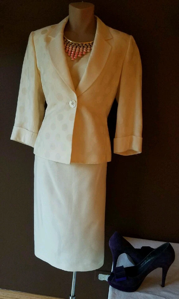 Traje falda Albert Nipon 3 piezas, talla 4. Bronceado con un toque de melocotón Foto 2 de 4