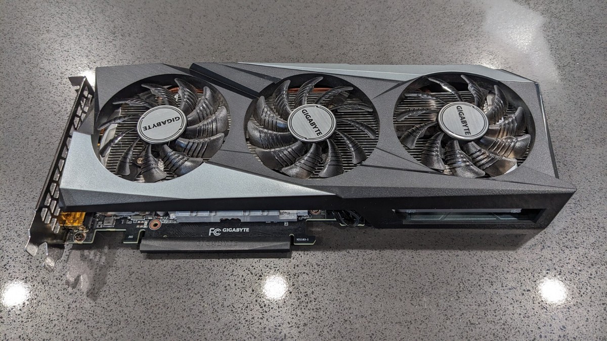 GIGABYTE GeForce RTX 3050 GAMING OC 8G 8GB GDDR6 Graphics Card