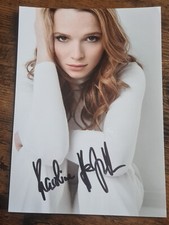 KAROLINE HERFURTH - Signiertes Foto 15 x 21 cm  (Autogramm / Autograph)