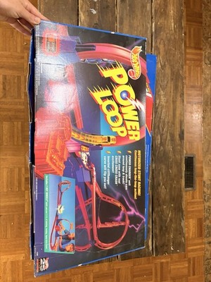 Hot Wheels Power loop Raceway Motorized Track Set