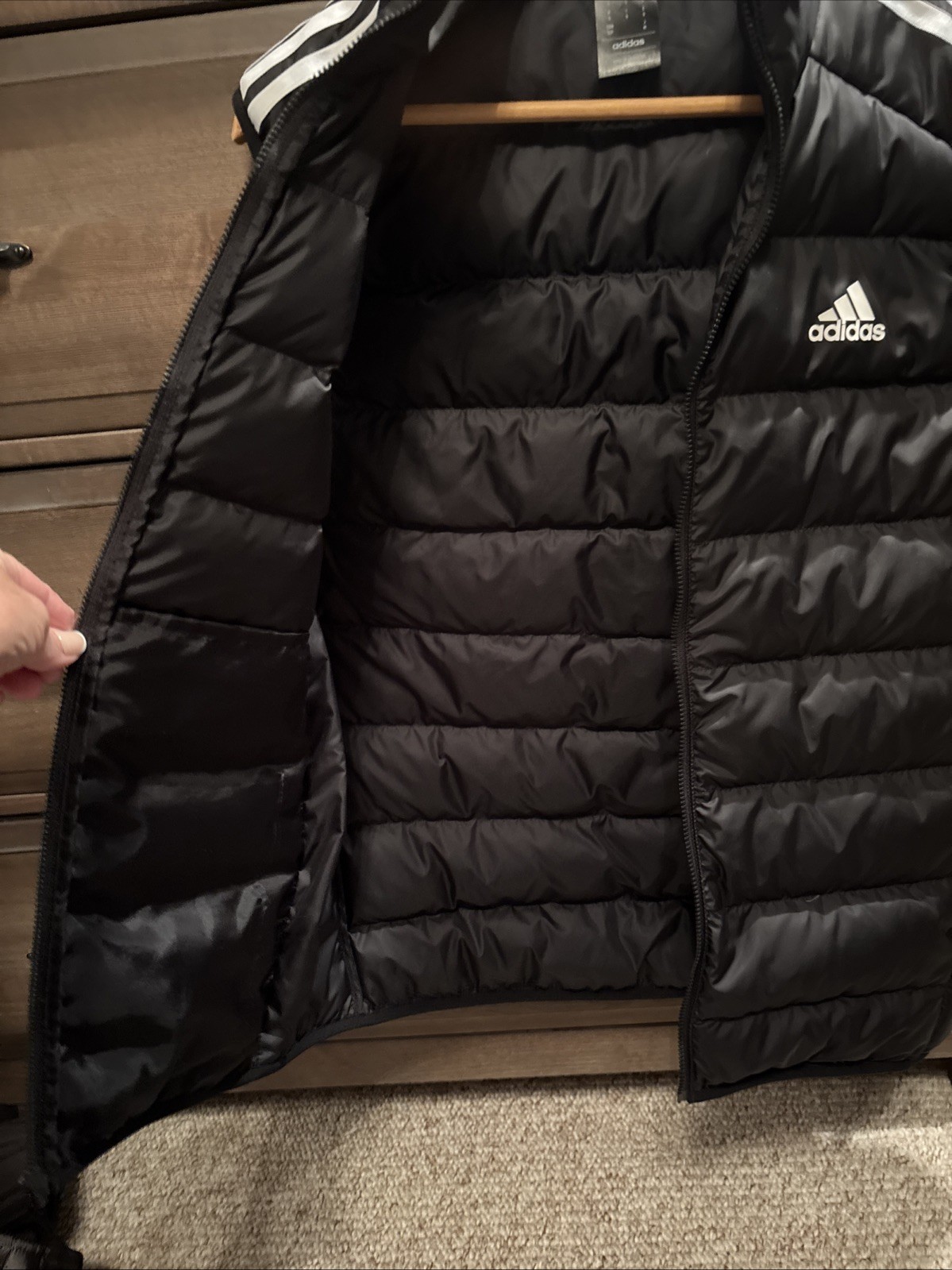 Jackets Adidas Essentials 3-stripes Light Down HZ… - image 7