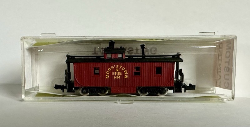 TR Custom Shops Custom Painted N Scale Wood Side Caboose Morristown & Erie