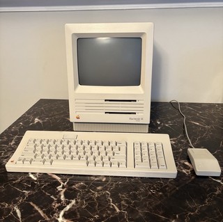 Apple Macintosh SE FDHD M5011 Tested Working