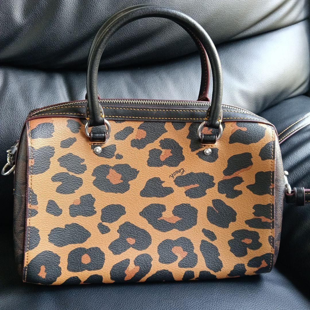 Excellent condition COACH Leopard pattern 2 way s… - image 3