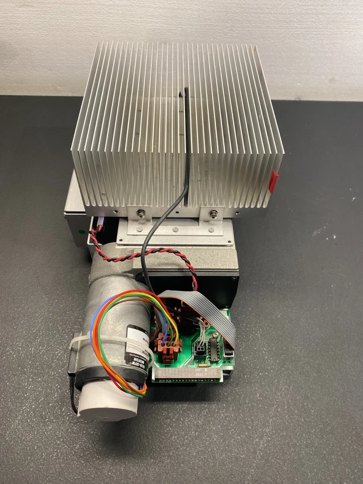 Bomba de fluido supercrítica Mettler Toledo AutoChem FCM-1100/1200 PN: 16004123 - Imagem 3 de 4