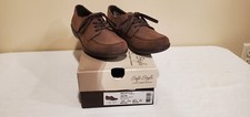 Hush Puppies' Soft Style Womens 8 Brown Faux Suede Cushion Comfort Oxfords