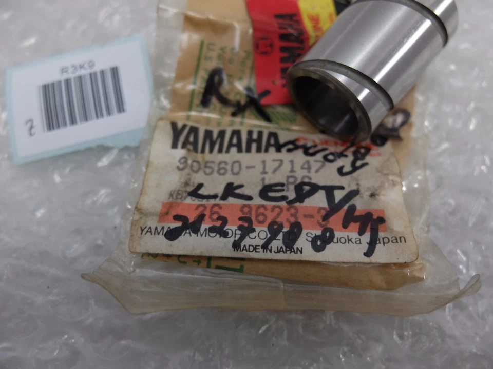 Espaciador Yamaha 90560-17147 DT 50 100 125 175 MX 100 125 RT 100 180 YZ 100 125 175 Foto 2 de 4