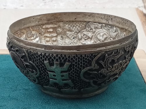 Chinese Export Silver Trinket Box Jade Button: 2.9" dia. 2.25" high. 72 grams - Picture 16 of 16