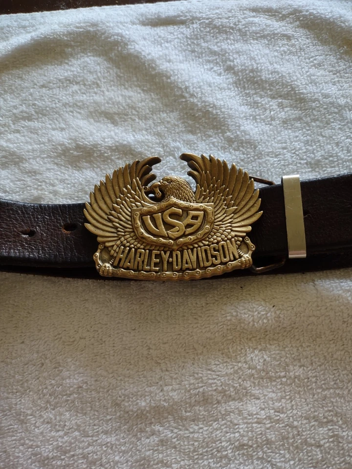 De colección Harley Davidson 1983 Baron H504 Latón Sólido Hebilla de Cinturón y Cinturón de Cuero 41 pulgadas Foto 2 de 4