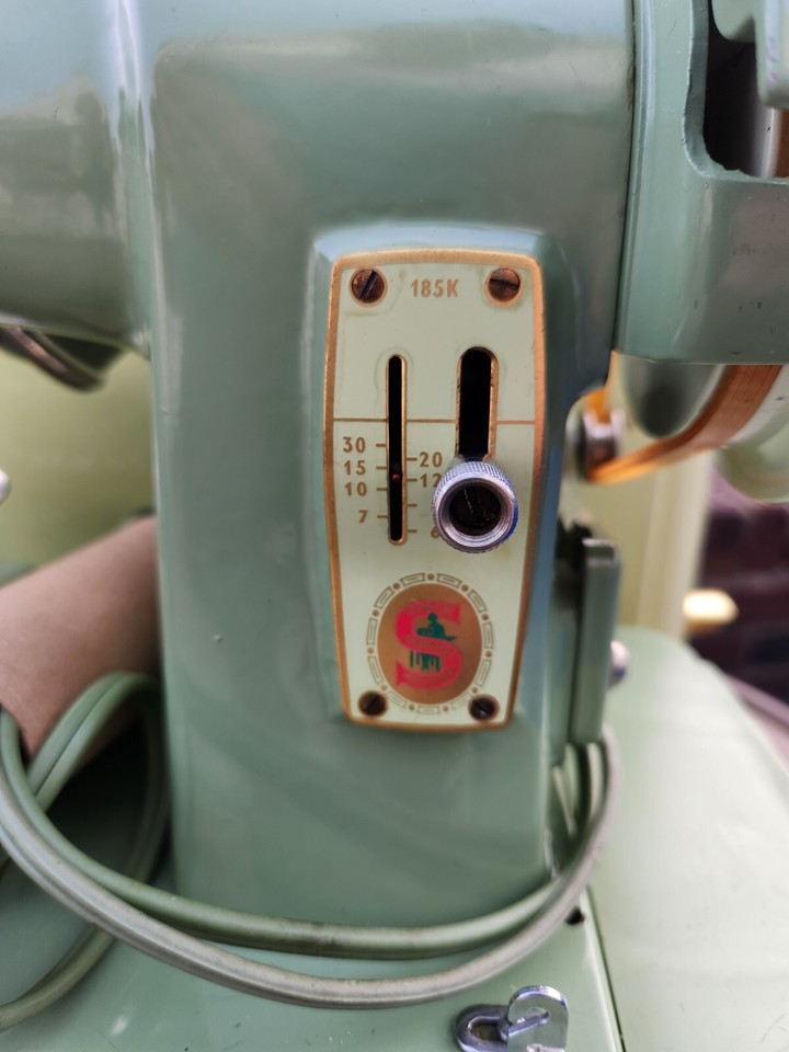 Vintage Singer Sewing Machine 185K Mint Green w/Case *Working* eBay