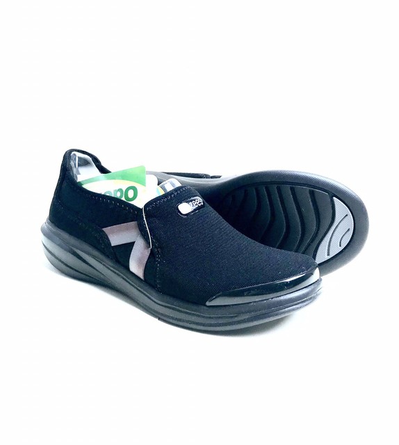 bzees cruise slip on