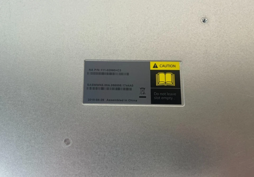 NetApp 111-02850+C3 IOM12 12Gb SAS Module for DS224C/DS212C - Image 2 of 3