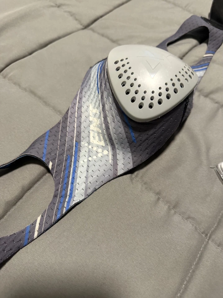 NWOT Vent Training Mask With Filters (Never Used) - Image 3 of 4