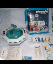 playmobil Set 9733 space series station Ship & Action figures Astronauts 
