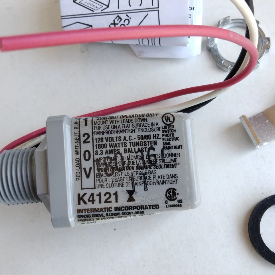 Mount Photo Control Intermatic K4121c Unused In Box - Image 3 of 3