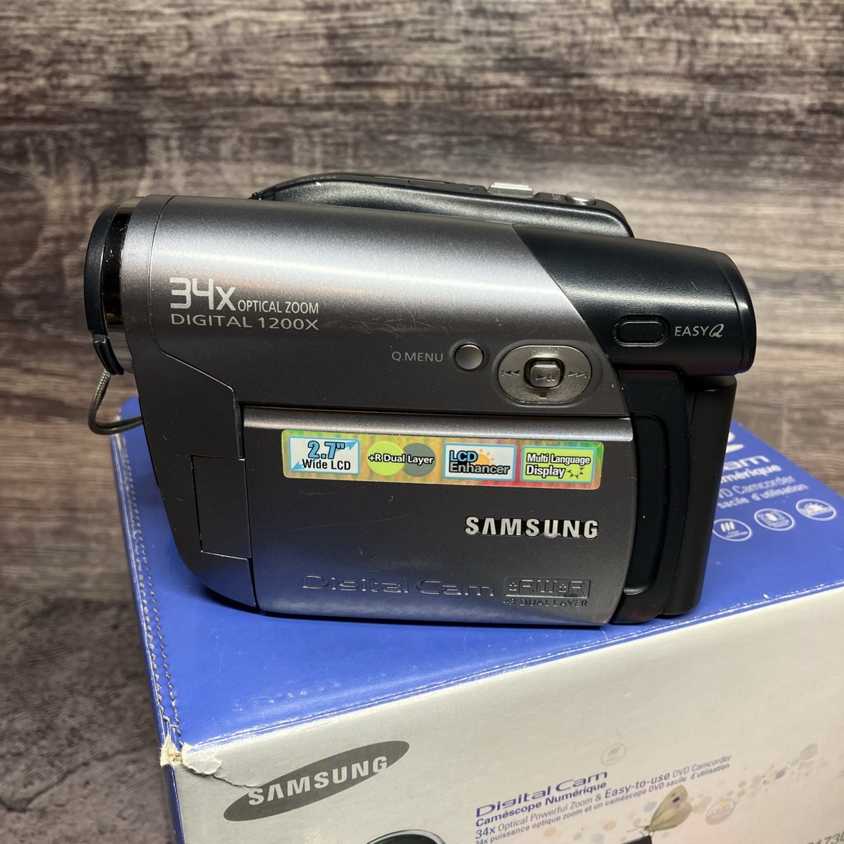 Samsung SC-DC173U DVD Camcorder +-RW+R 1200x Digital Zoom 34x