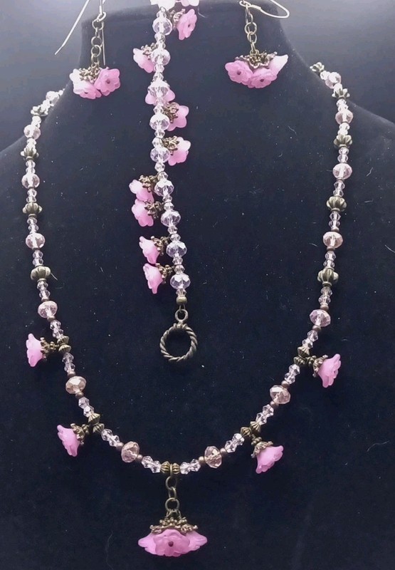 Beautiful Handcrafted Set Pink &Gold Tone Acrylic & Fire Polished Crystals 23"&8