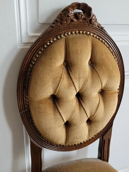 Stuhl Louis-Philippe-Stil geschnitztes Holz, gepolstert mit goldenem Samtbezug - Bild 2 von 4