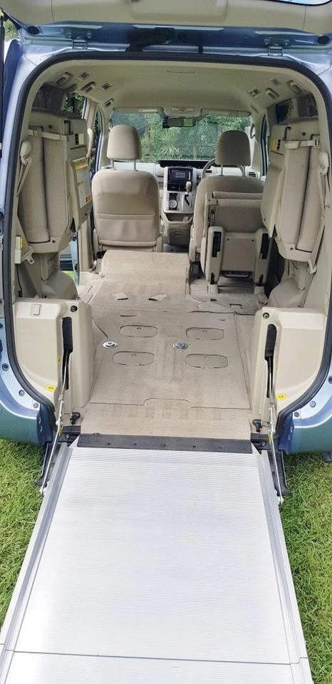 2010 Toyota Wheelchair Vehicle - Noah / Voxy with Wheelchair Sloper and Ramp - image 4 of 4