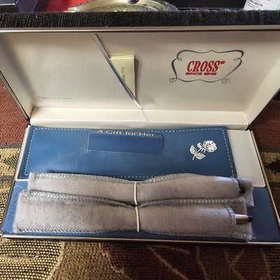 1970s ROSE & SHEATH CROSS STERLING SILVER PEN  & PENCIL LADIES SET BOXED NEW