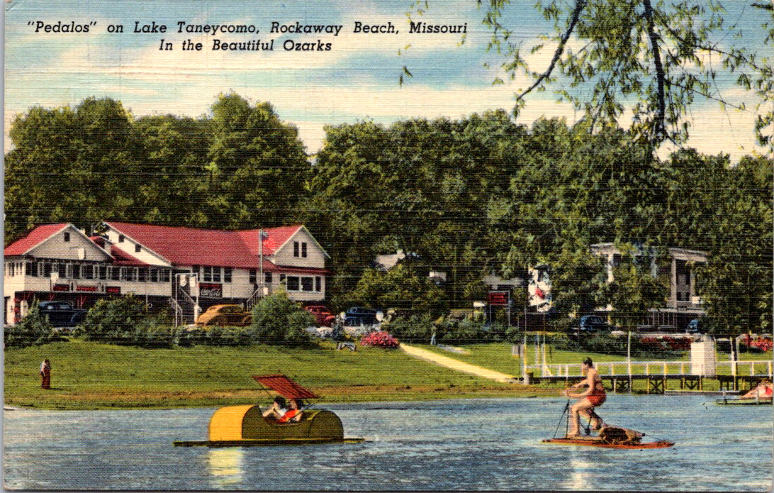 Botes a pedales vintage postal Lake Taneycomo Rockaway Beach Missouri