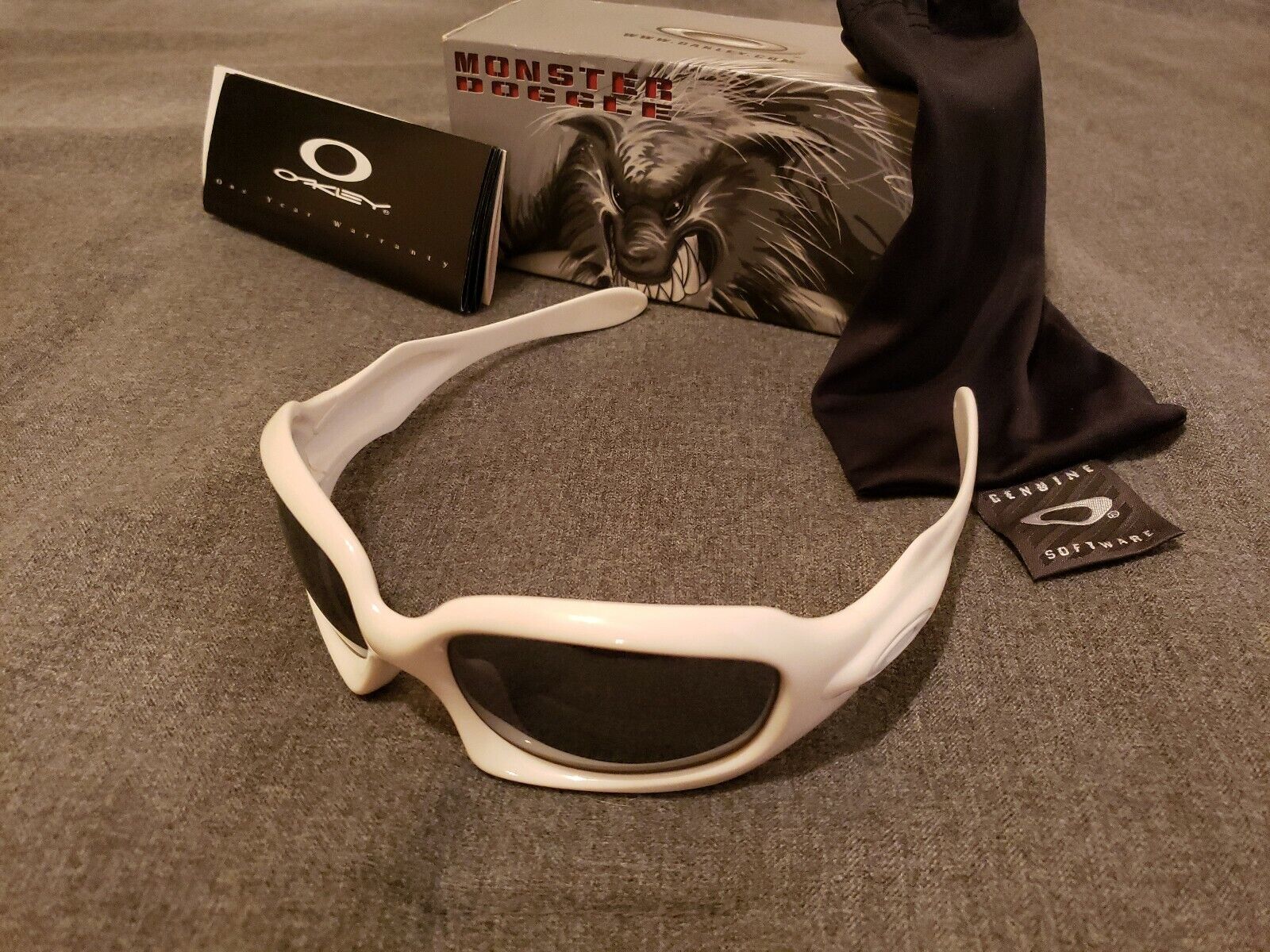 Oakley Monster Doggle White w/ Black Iridium Very Rare New | eBay