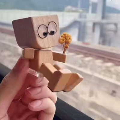 Auto Innenraum Holz Figur zitternder Mann mit Blume Zubehör Display