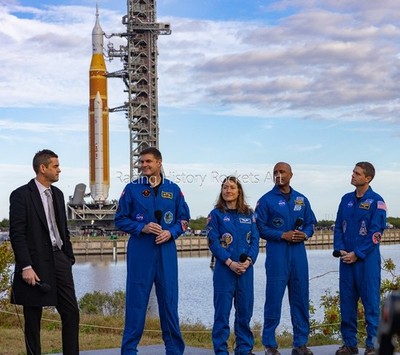 2026 JAN 17th 8x10 Photo VAB ROLL OUT NASA ESA SLS Artemis II Moon ROCKET LC-39B