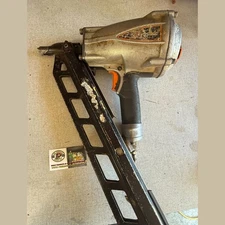 Paslode  F350-S WELL USED PowerMaster Plus 30 Degree Pneumatic Framing Strip