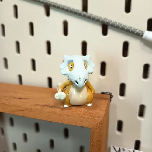 TOMY Pokemon CUBONE 1.5" Figure CGTSJ Nintendo Vintage Toy READ DESCRIPTION