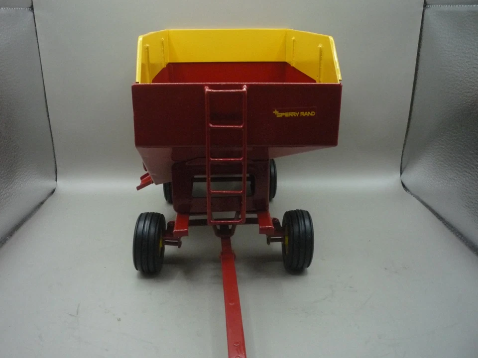 Piezas Repuesto Personalizado New Holland Gravity Wagon 1/16 Ertl Foto 3 de 4