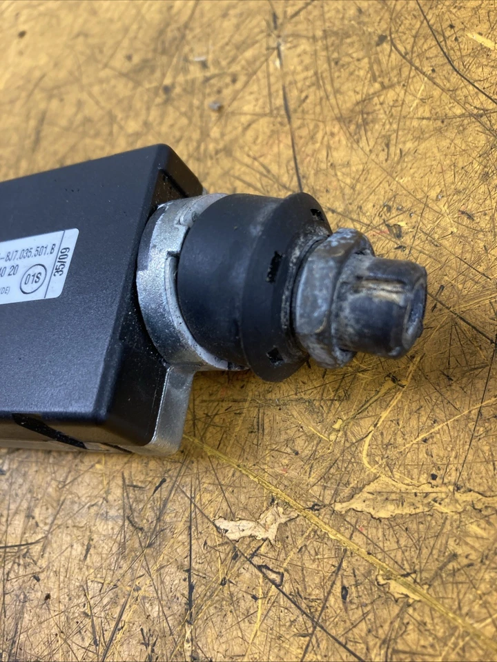 Antena GPS aérea convertible Audi TT Mk2 8J7035501B 06-14 Foto 3 de 4