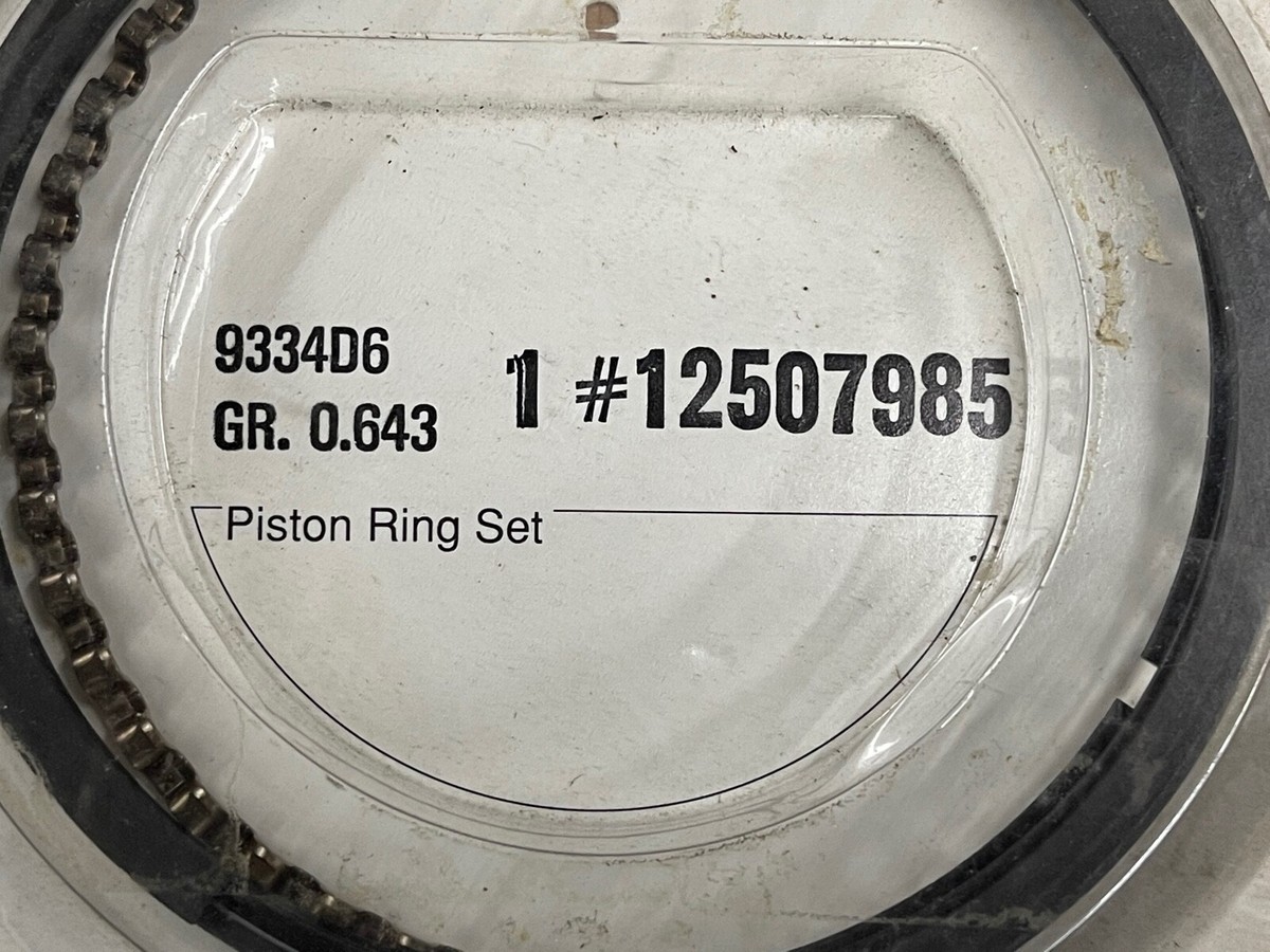 NEW OEM* 0710 General Motors Piston Ring Set 12507985 (3854171) | eBay 