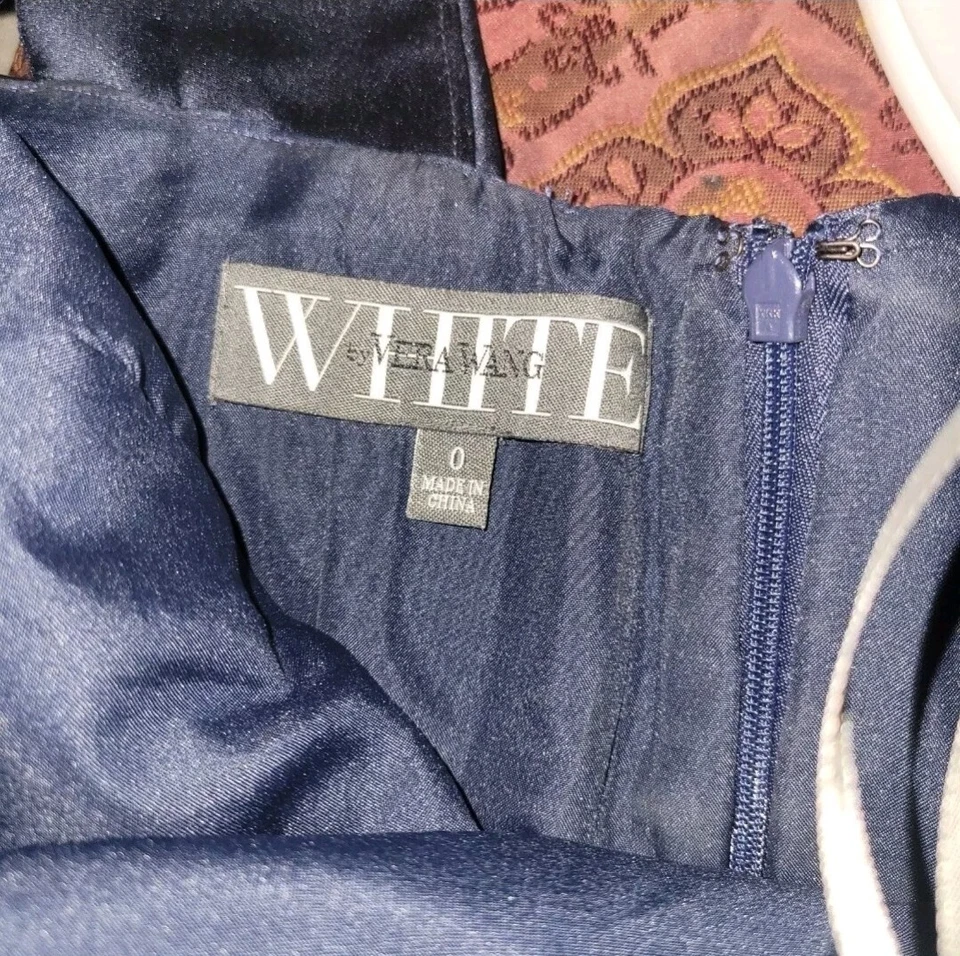 Vera Wang 白色单肩海军蓝礼服连衣裙 0 码 — 第 4/4 张图片