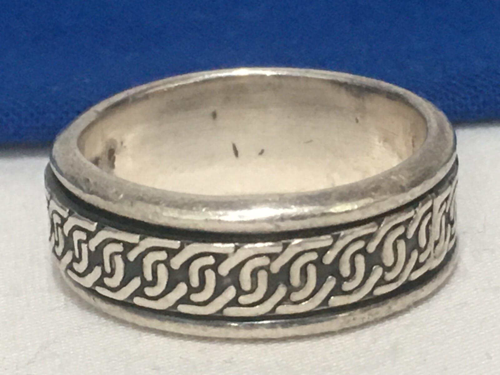 Vintage SIGNED Etched Geometric Pattern Sterling … - image 4