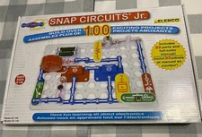 Elenco Snap Circuits Jr. Build over 100 Exciting Electronics Projects