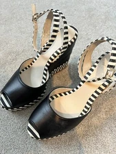 Toni Pons Essential Peep Toe Ankle Strap Wedge Shoe Sz 38