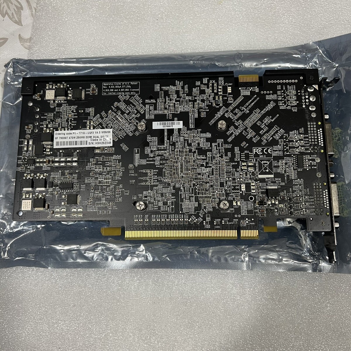XFX NVIDIA GeForce 7900 GT PV-T71G-UQF3 256MB GDDR3 PCI Express