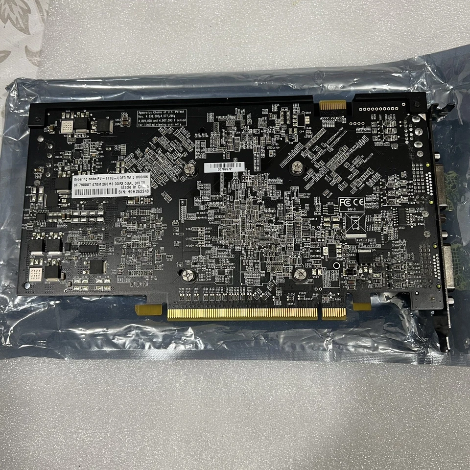 XFX NVIDIA GeForce 7900 GT PV-T71G-UQF3 256MB GDDR3 PCI Express PCI-e Video Card - Image 2 of 2