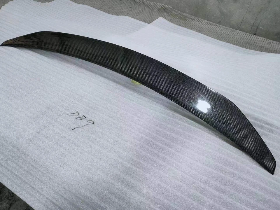 1PC Alerón de maletero trasero de fibra de carbono real para Aston Martin DB9 DBS 2005-2016 Foto 3 de 4