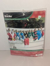 Bucilla 86683 Christmas SANTA'S LAUNDRY Felt Garland Kit