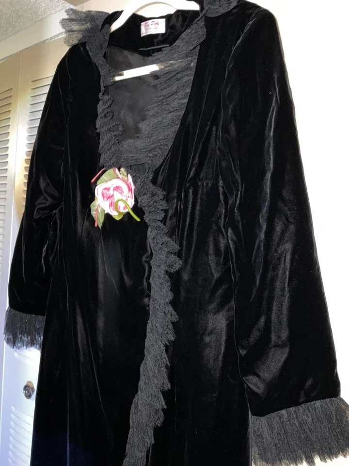 BATA GLAMOUR ANFITRIONA TERCIOPELO NEGRO NEGLIGEE NEW YORK RARA ANTIGUA PERFECTA TALLA S Foto 4 de 4