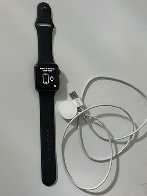 APPLE WATCH SERIES 3 - 42 MM BLACK WORKS GREAT SMART WATCH