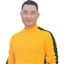 Daniel Dae Kim (Yellow Jumpsuit) Half Body Buddy Cutout