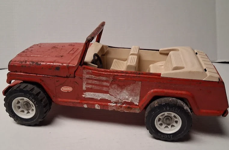 Винтажная красная прессованная стальная игрушка Tonka Jeepster Runabout 1970-е XR-101 - Изображение 2 из 4