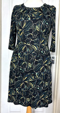 King Louie Dress SIZE L 14-16 PocketsFloral Short Sleeve Flattering Black Green