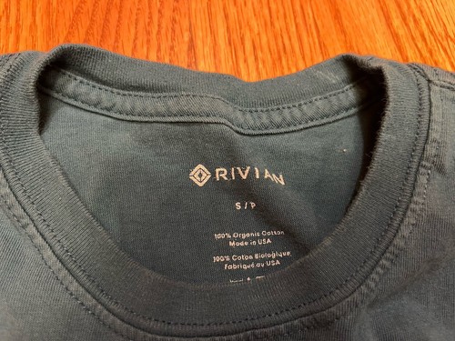 RIVIAN Employee Electric Truck logo T-SHIRT Pickup SUV Teal Small Genuine Merch - 第 5/11 張圖片
