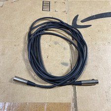 VTG Professional Low Noise 20 ft black Microphone Cable 2482130000