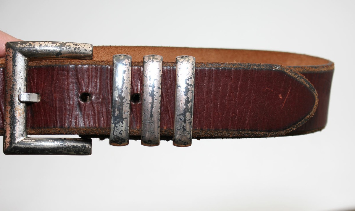 Kenneth Cole Antiqued Buckle Brown Leather Belt Kenneth Cole Mens Brown Handcrafted Leather Plaque Buckle  main image 2